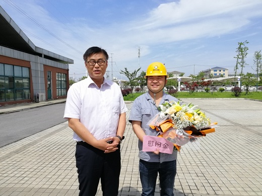 吳強(qiáng)來瑞嘉走訪慰問科技工作者時寄語    充分發(fā)揮尖兵作用    投身技改攻堅(jiān)克難